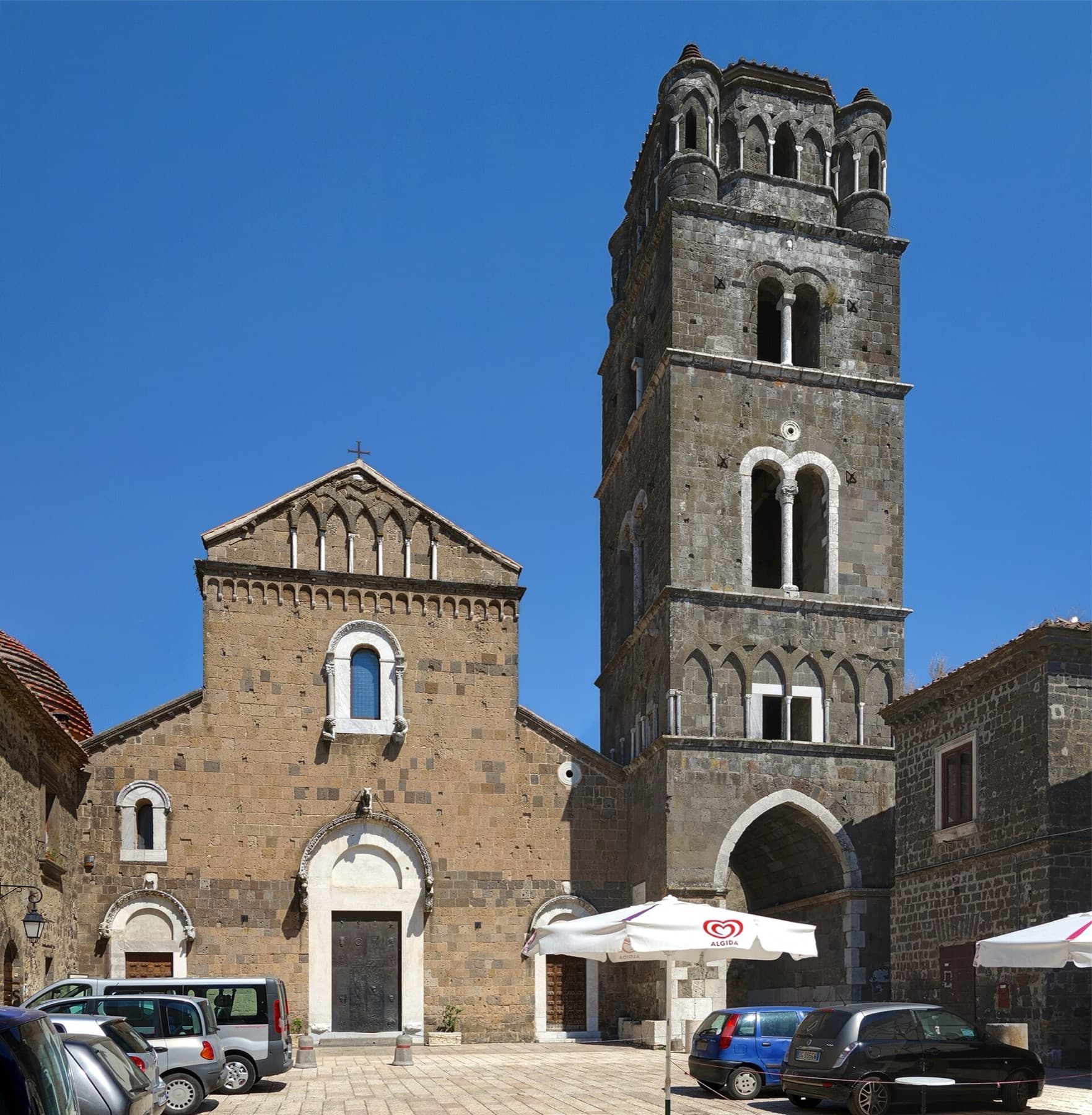 Duomo e campanile di Casertavecchia