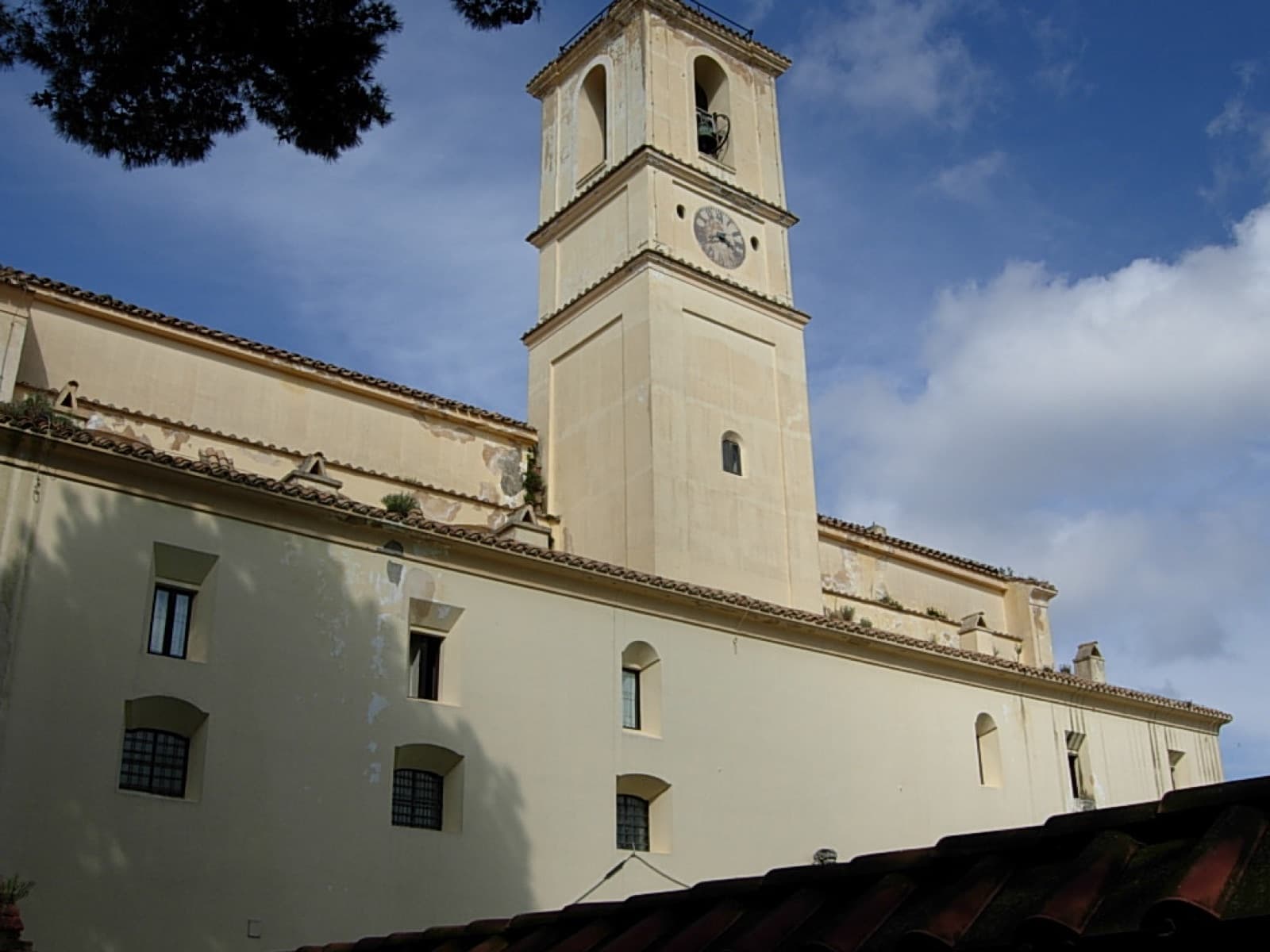 L’Eremo dei Camaldoli sulla collina di Napoli