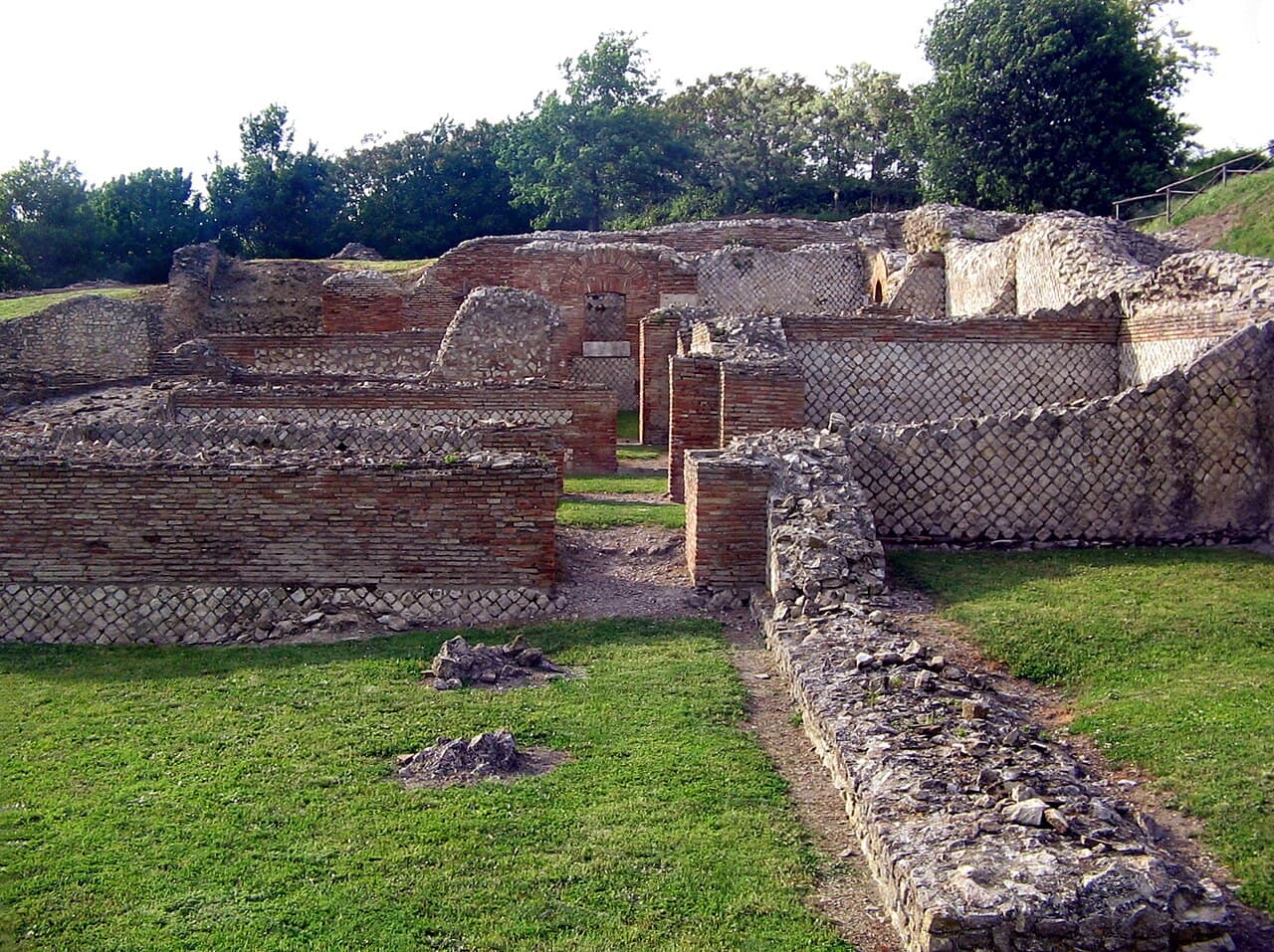 Roman remains at the Aeclanum archaeological park