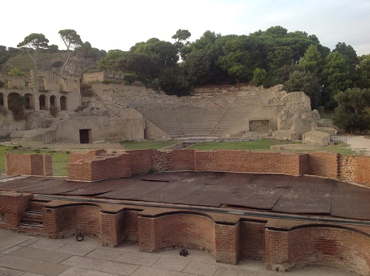 Il teatro romano del parco archeologico del Pausilypon