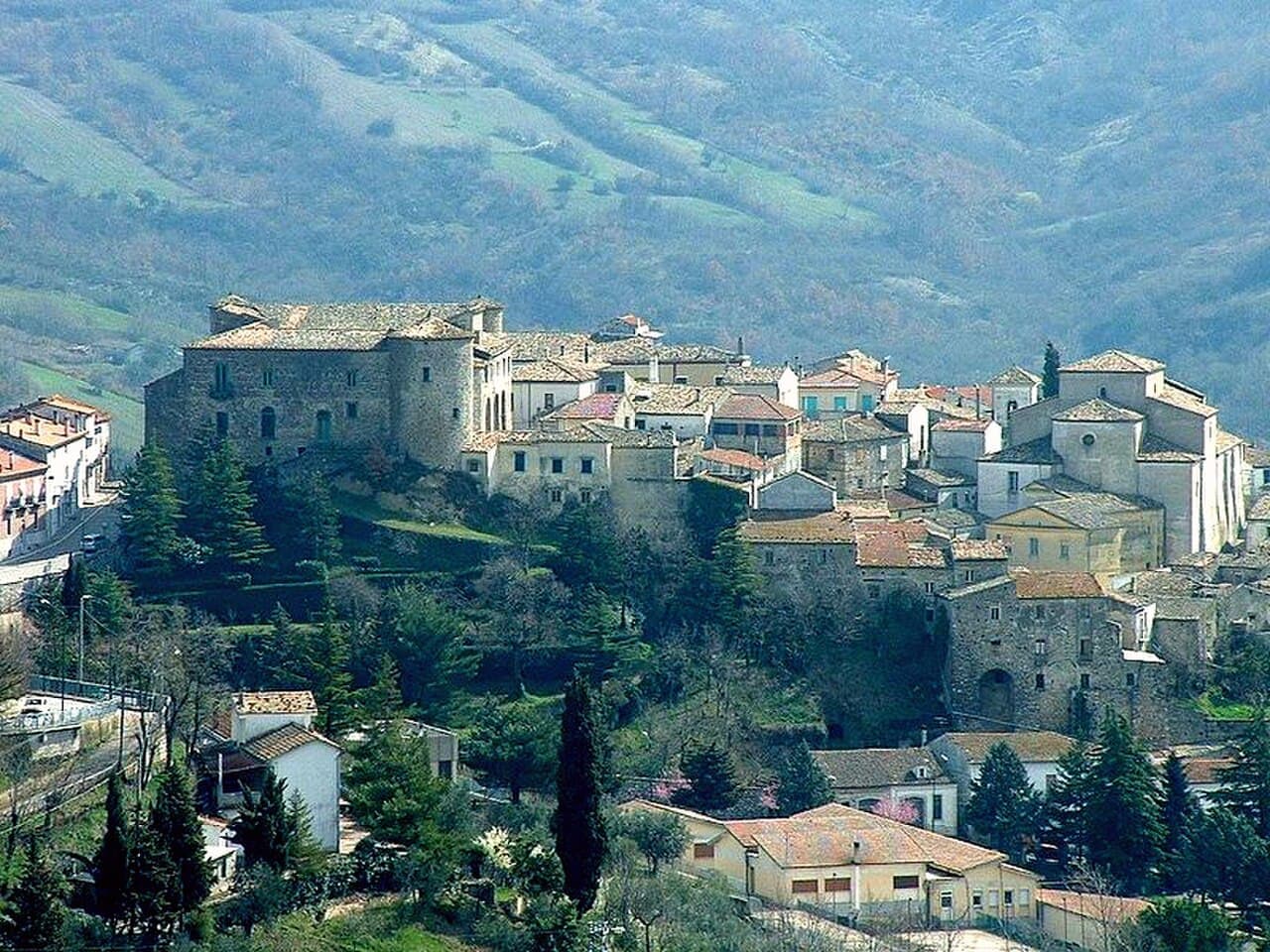 Panorama del borgo di Zungoli
